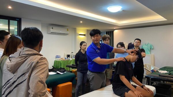 SPORTS MASSAGE PASSIVE STATIC STRETCHING การนวดนักกีฬาและยืดเหยียดกล้ามเนื้อ - Image 3